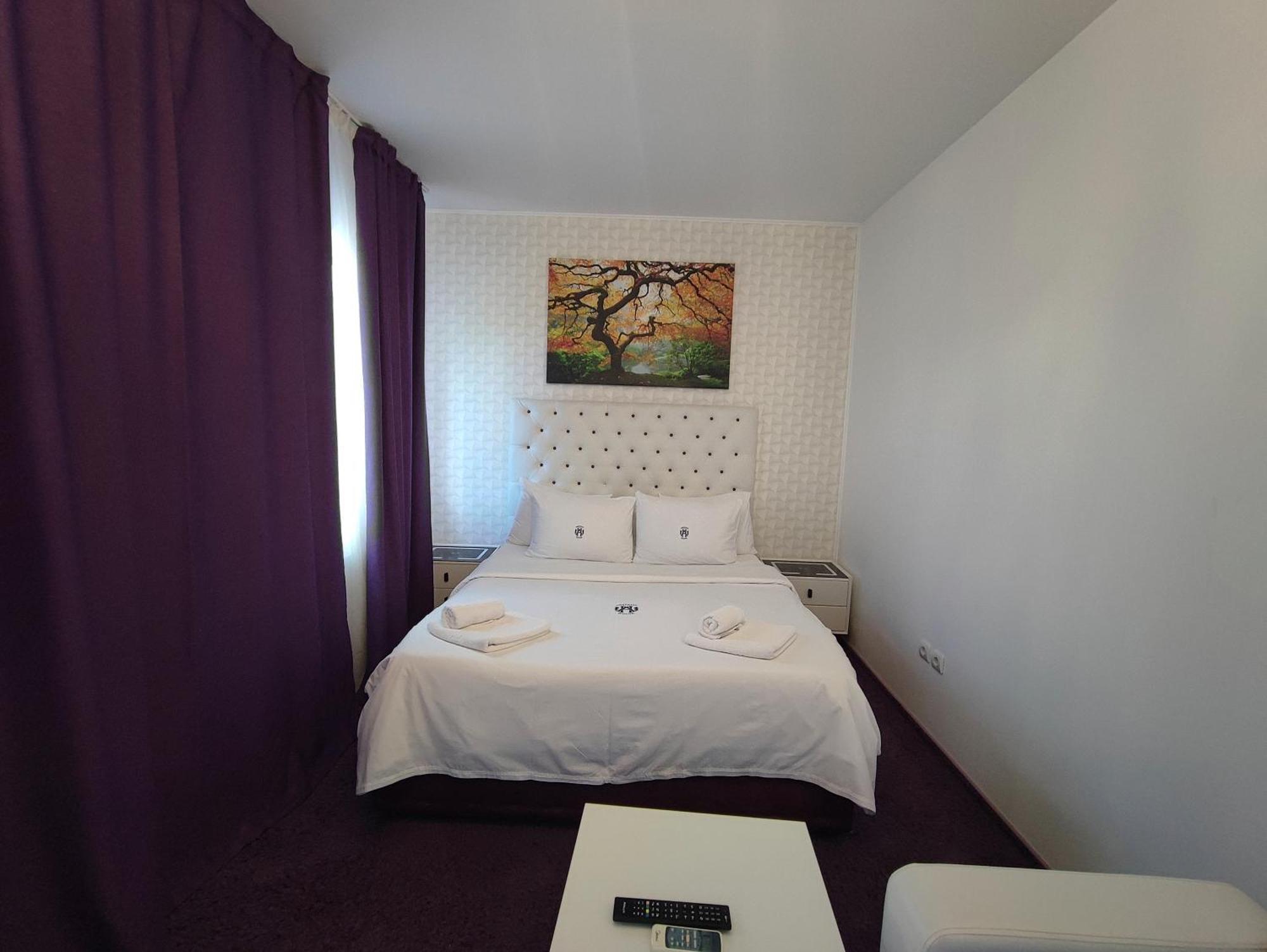 Iris Boutique Therme & Bucharest Otopeni Airport ภายนอก รูปภาพ