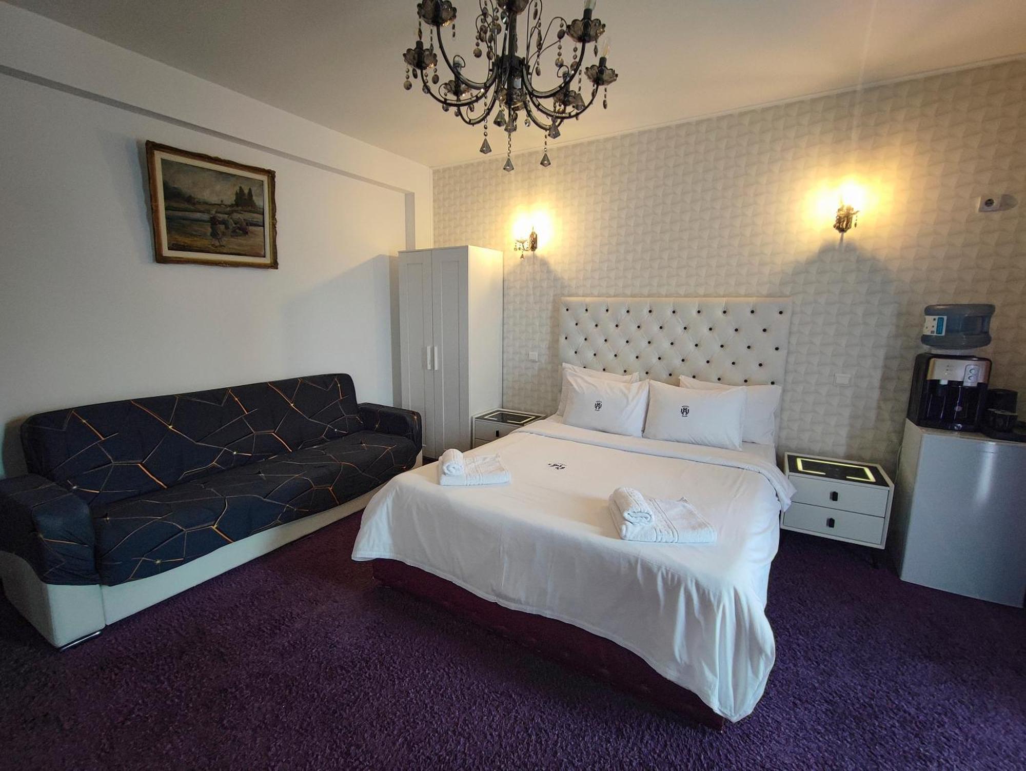 Iris Boutique Therme & Bucharest Otopeni Airport ภายนอก รูปภาพ