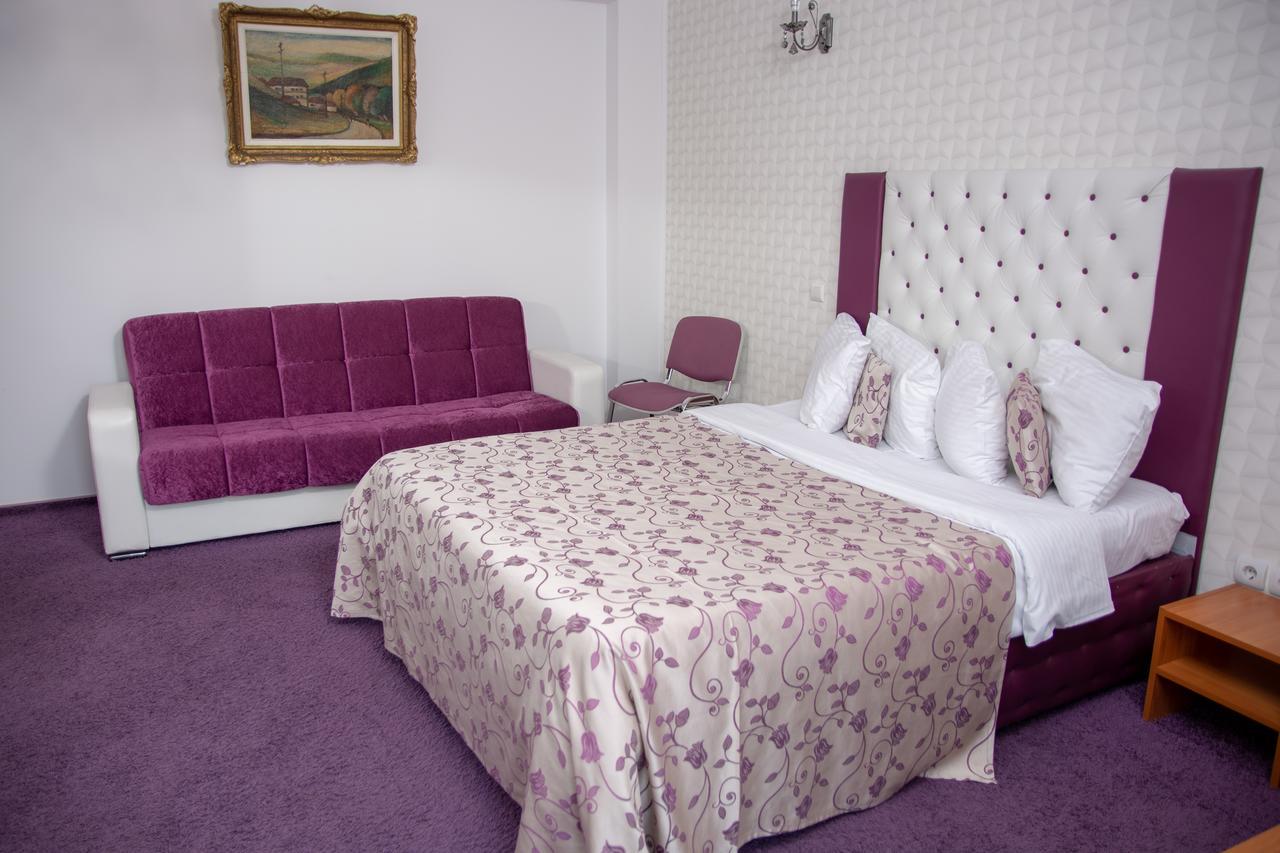 Iris Boutique Therme & Bucharest Otopeni Airport ภายนอก รูปภาพ